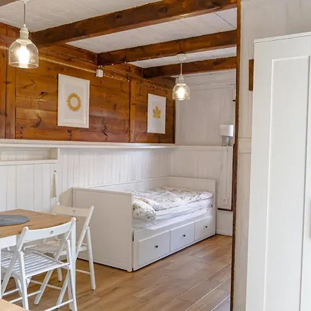 Nad Jeziorem W Karwiku Rum i privatbostad