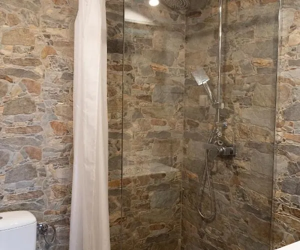 Nad Jeziorem W Karwiku *